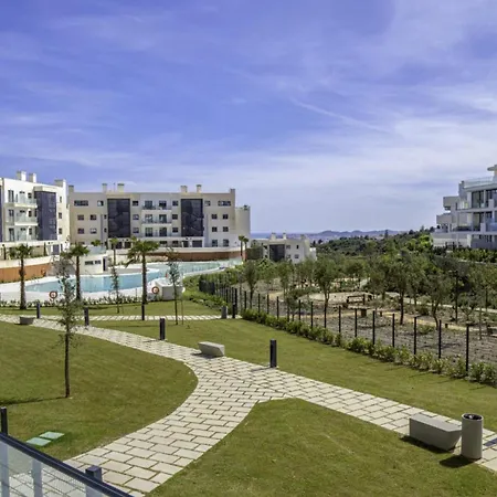 Apartment Stylish With Large Terrace In Higueron Fuengirola