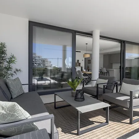 Stylish With Large Terrace In Higueron Apartment